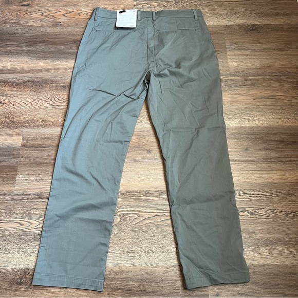 Goodfellow Men's Gray Slim Tech Chino Pants - Picture 2 of 6